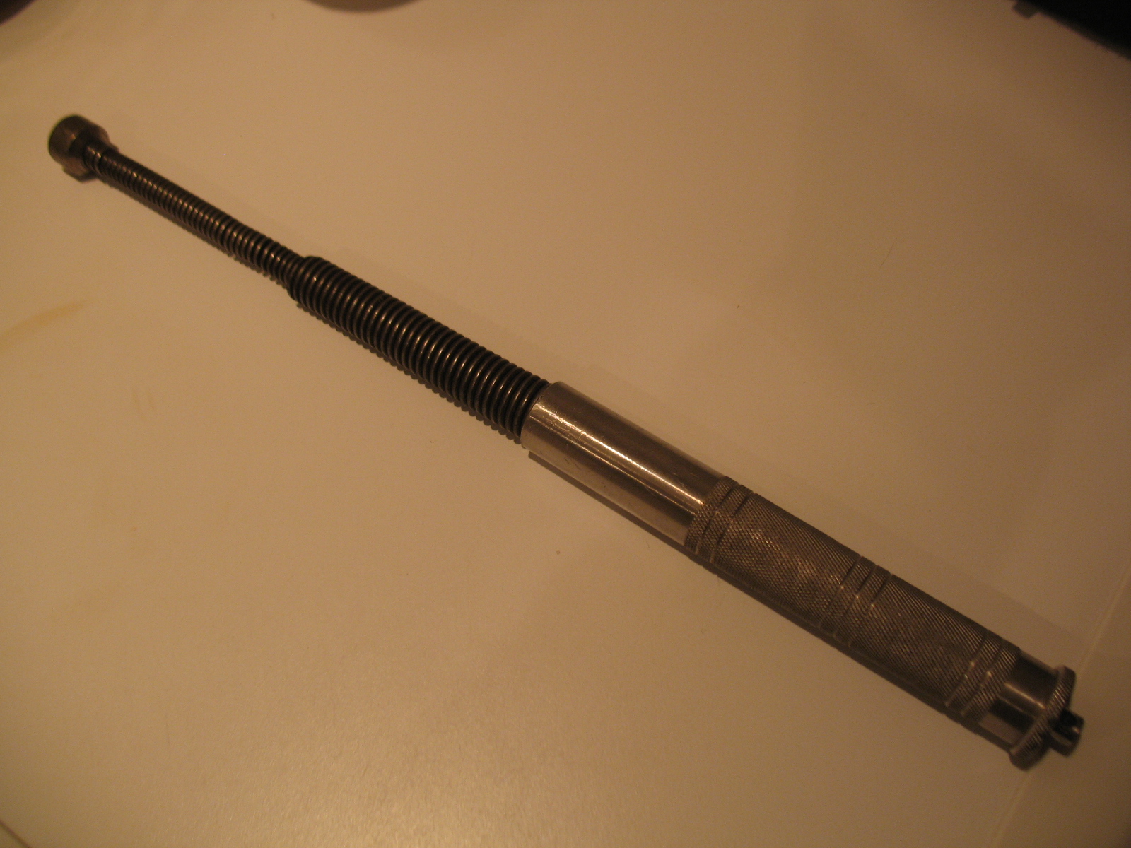 Продам "Телескопическая дубинка (пружинная) стальная"