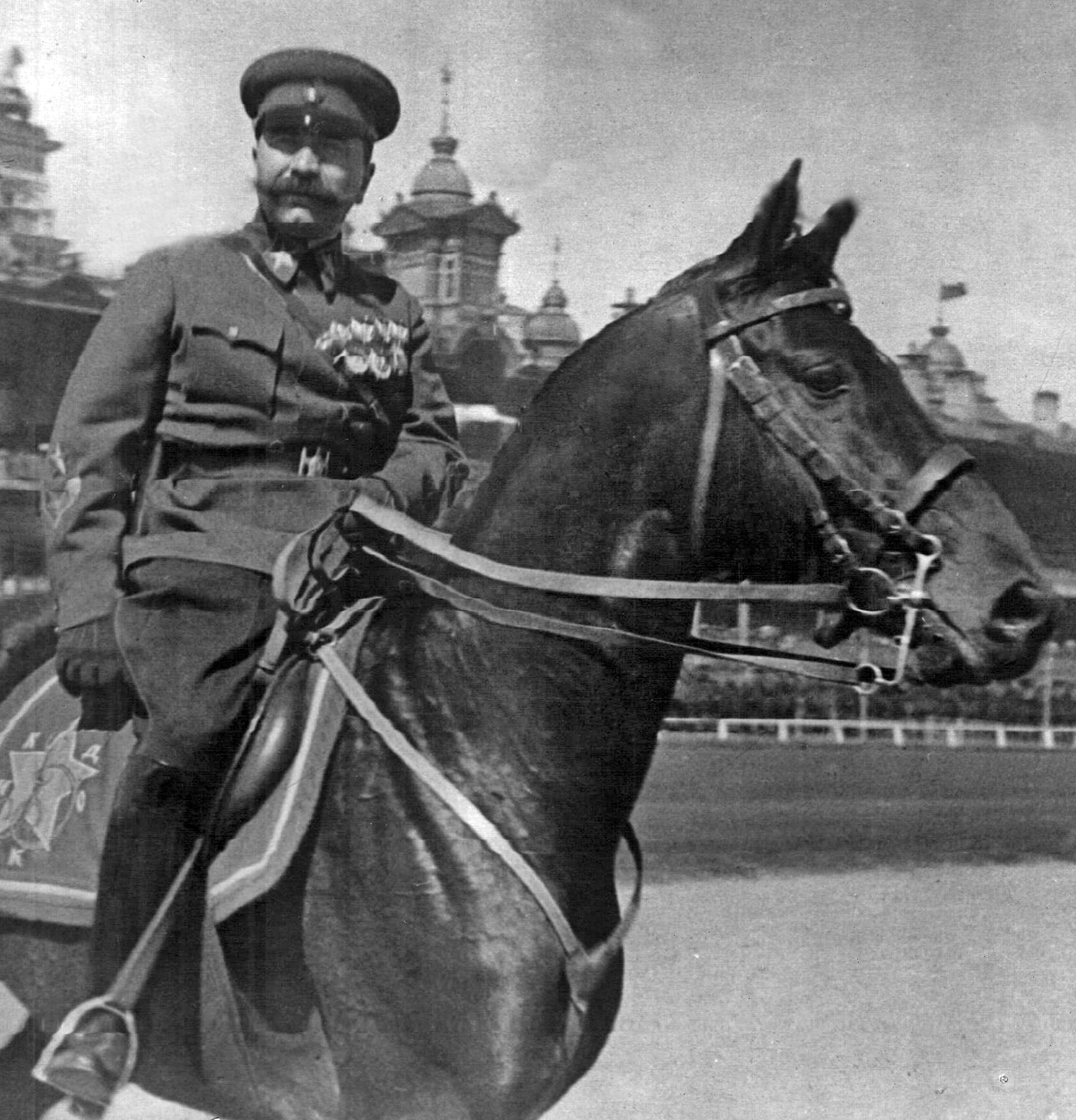 Буденный семен михайлович его дети фото Буденный семен михайлович его дети фото